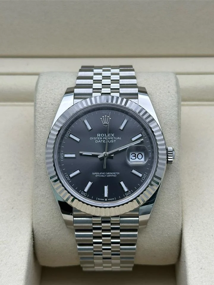 Rolex Datejust 41 Rhodium Dial 2025 - New Style Box