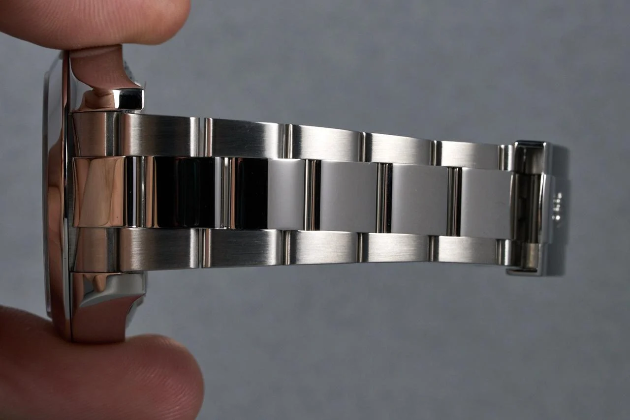 Rolex Milgauss Ref: 116400 Black Dial with Papers — photo 20