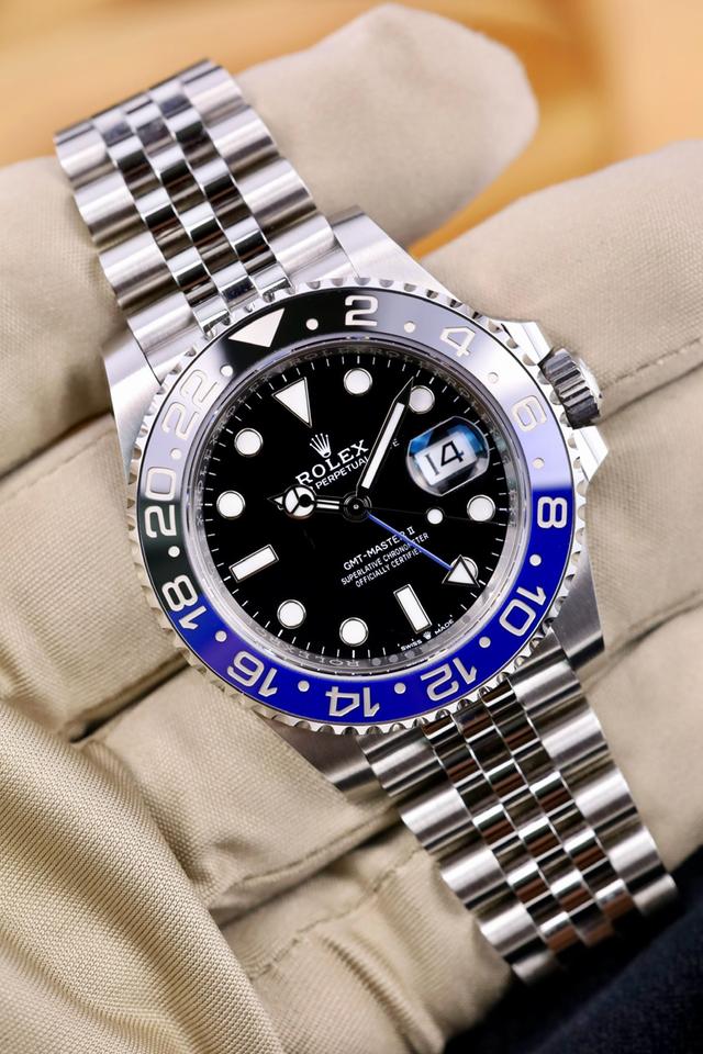 Rolex GMT-Master II 2025 Complete Set some stickers present — photo 2