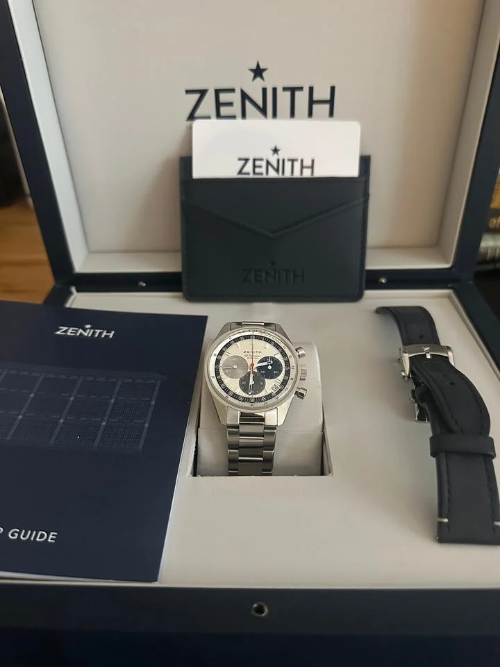 Zenith Chronomaster Original Full set; comes with OEM bracelet and OEM blue strap