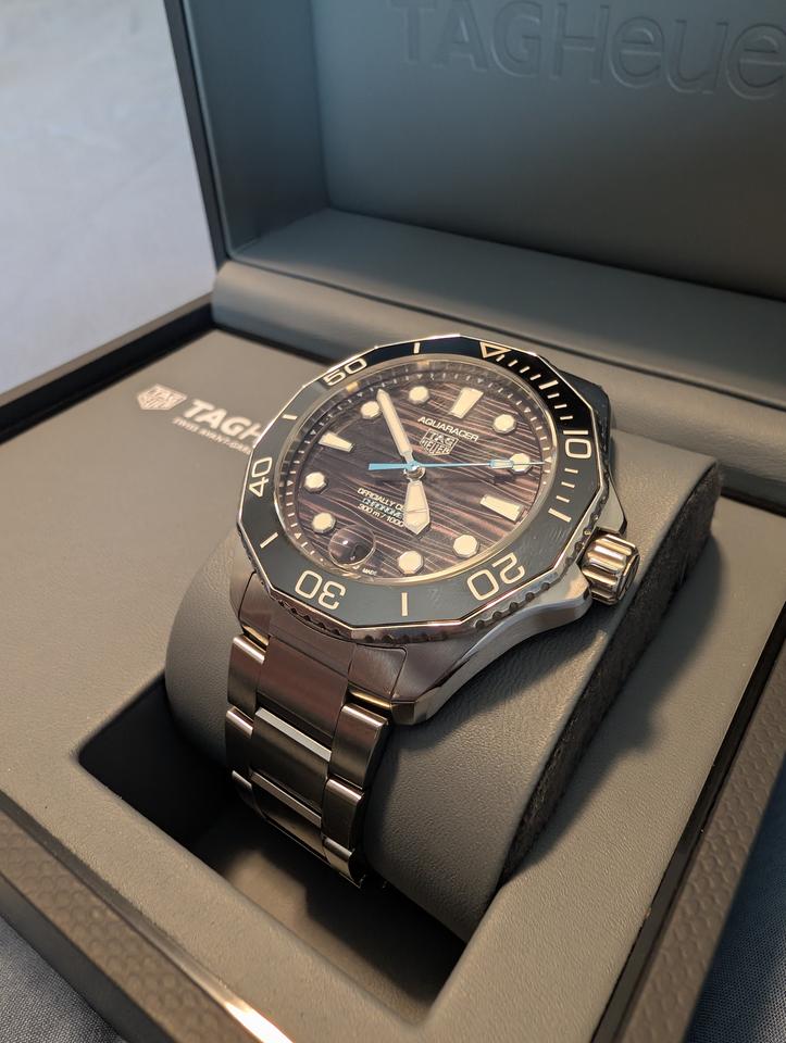 TAG Heuer Aquaracer 300M See note regarding shipping
