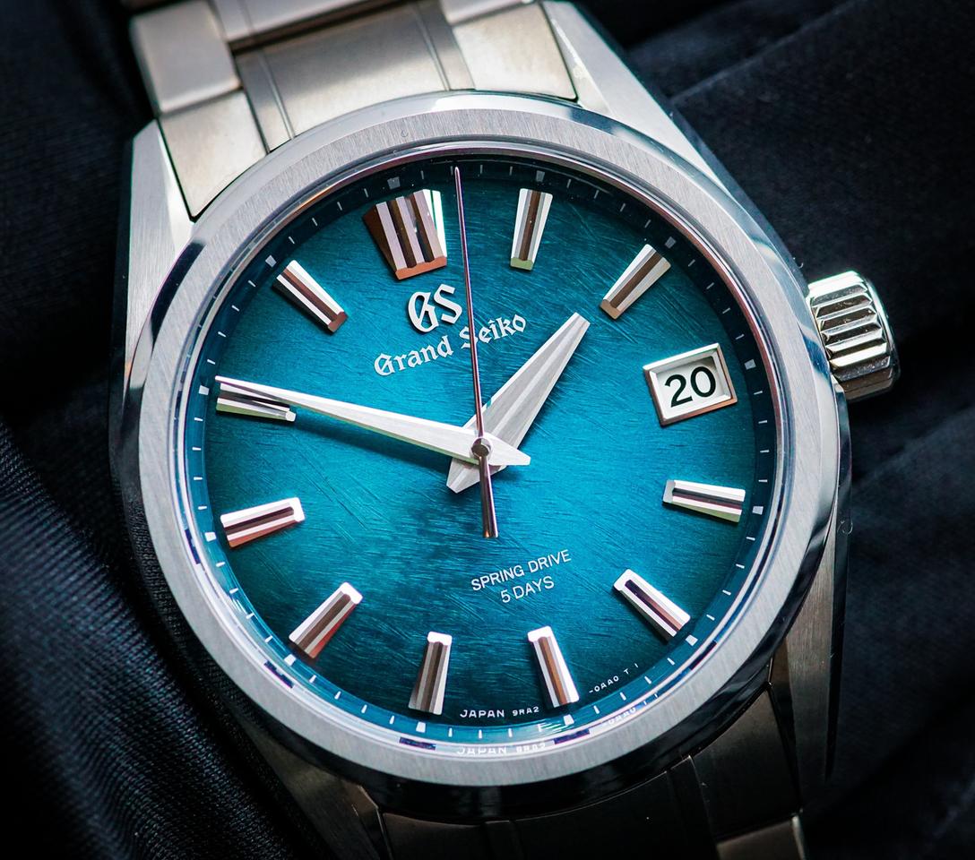 Grand Seiko Evolution 9 Collection “Atera Valley” | Evolution 9 Spring Drive Ref. SLGA025 | 40mm | Titanium | 2024 Full Set | Green Dial