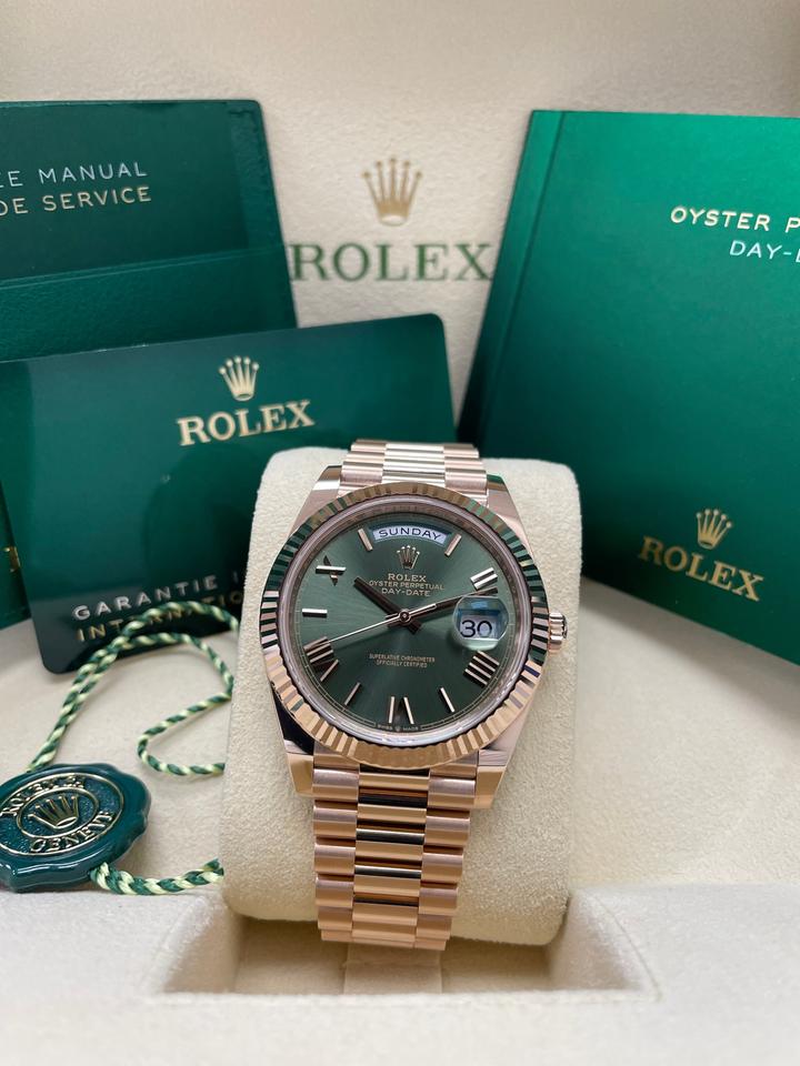 Rolex Day-Date 40 UNWORN Day-Date 40mm 228235 Rose Gold Fluted Olive Green Roman Dial Presidential Full Set Complete Box & Papers
