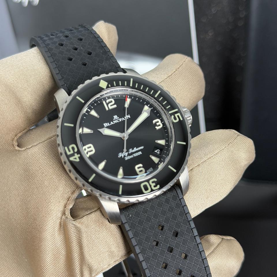 Blancpain Fifty Fathoms Automatique 42mm Titanium Butterfly Clasp