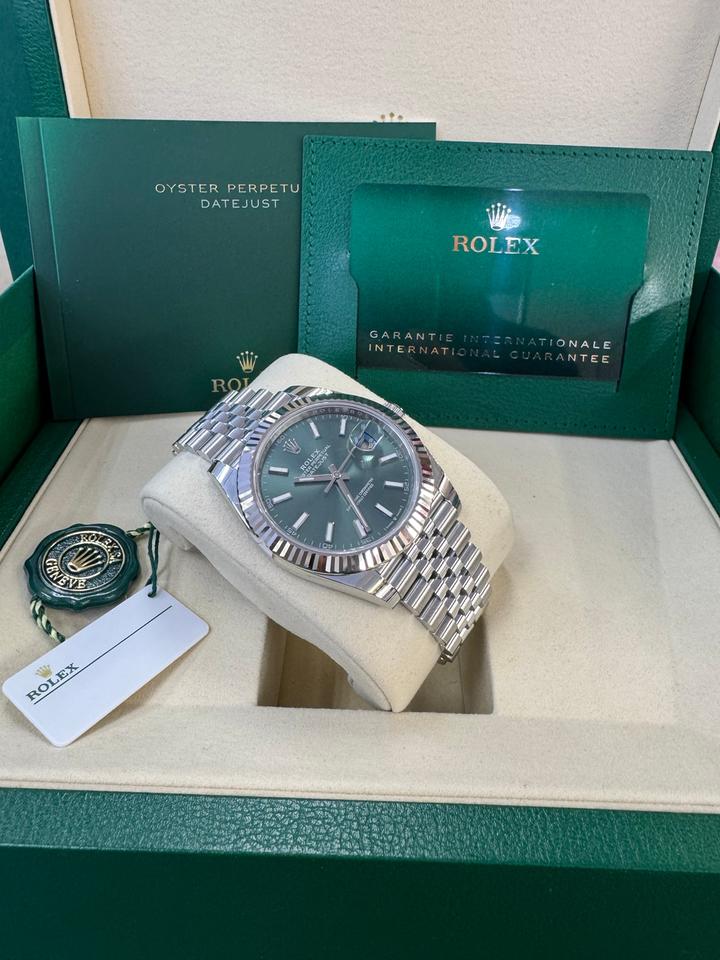 Rolex Datejust 41 Full Set "Mint Green" Jubilee 2026