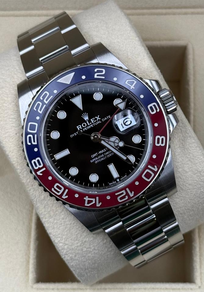 Rolex GMT-Master II 126710BLRO