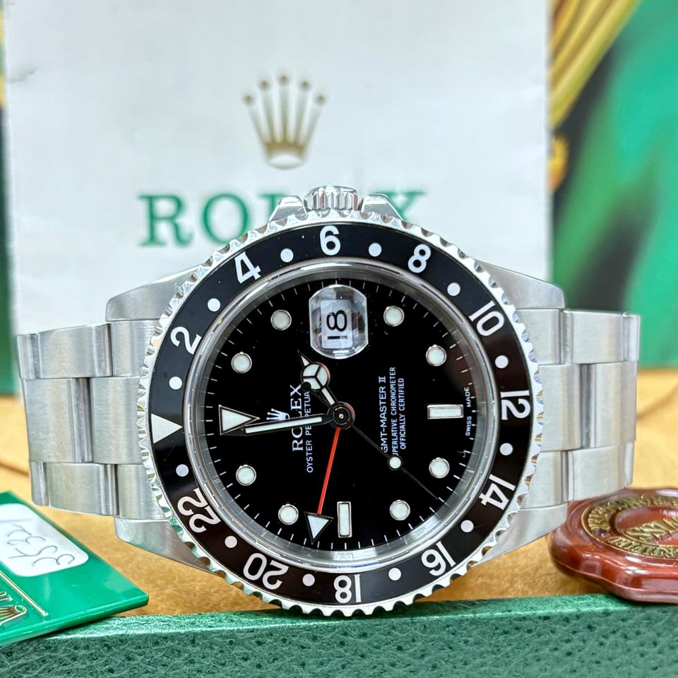 Rolex GMT-Master II 16710 40mm Black Dial and Black Insert Box + Papers