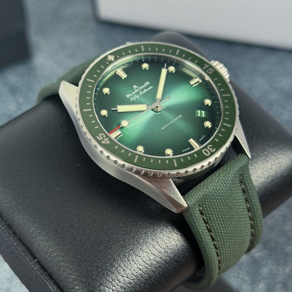 Blancpain Fifty Fathoms Bathyscaphe Green Fifty Fathoms Bathyscaphe Limited Edition Special Color Full Set